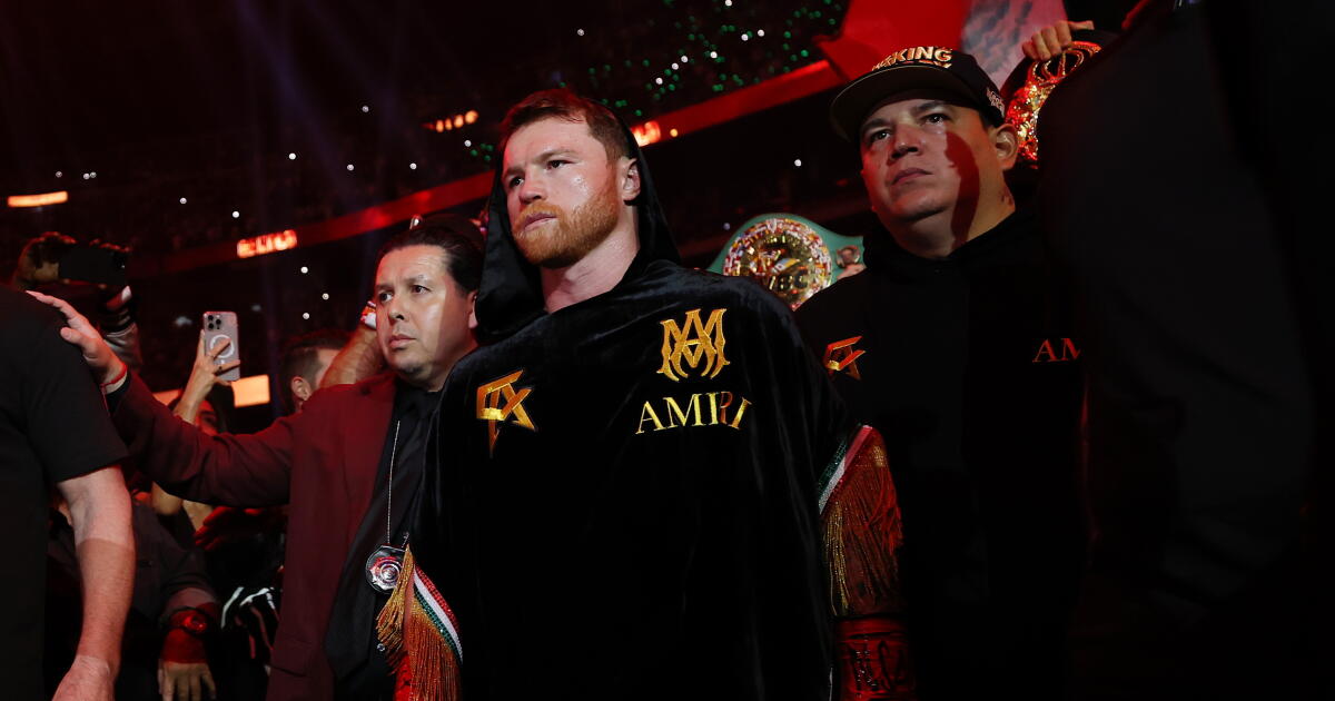 Fora de casa, Canelo Alvarez tenta recuperar o título