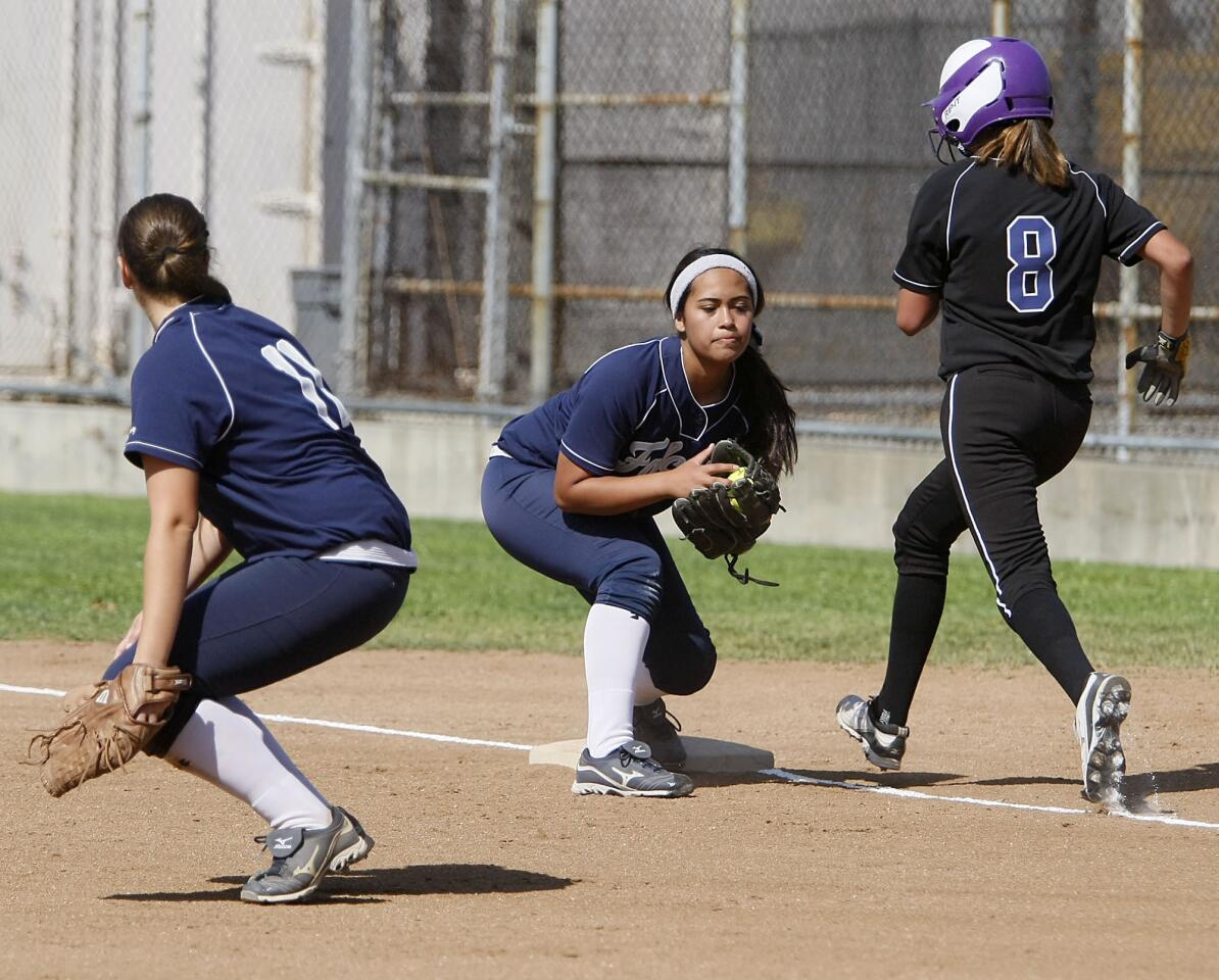 Photo Gallery: Hoover High vs. Crescenta Valley High softball