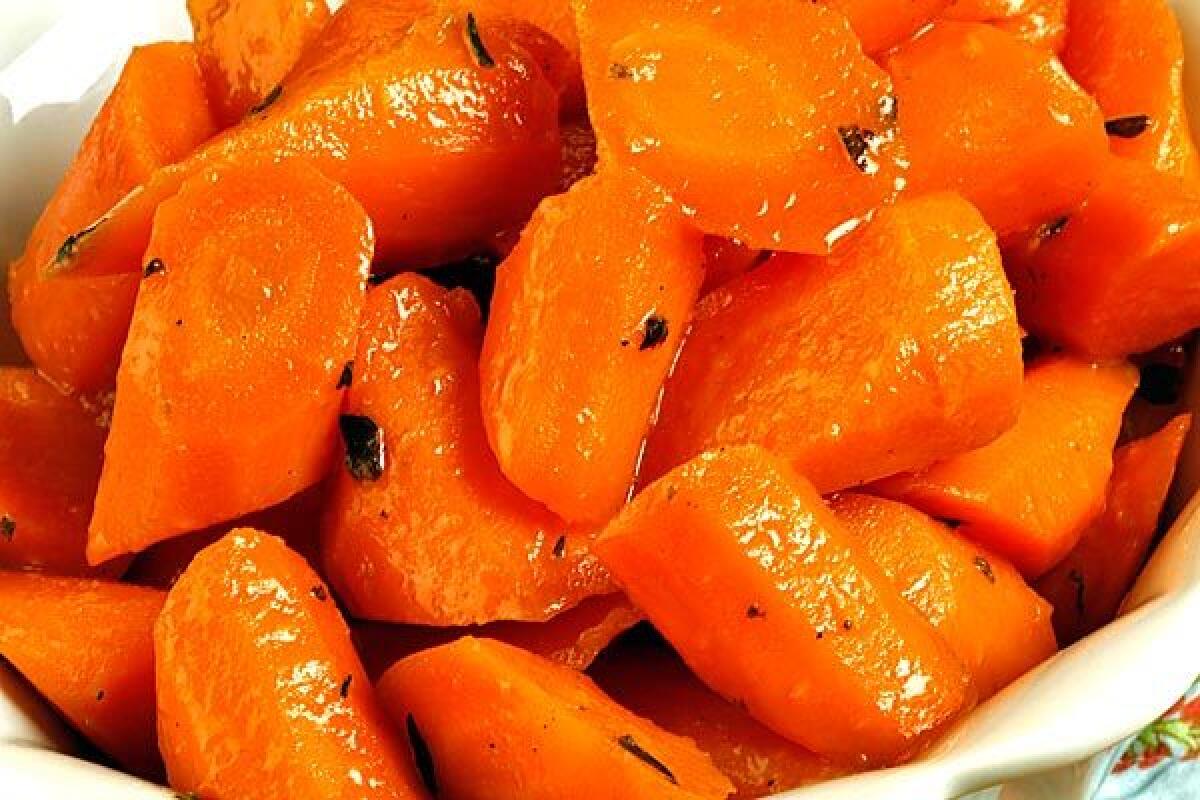 Carrots with honey, lemon zest and thyme