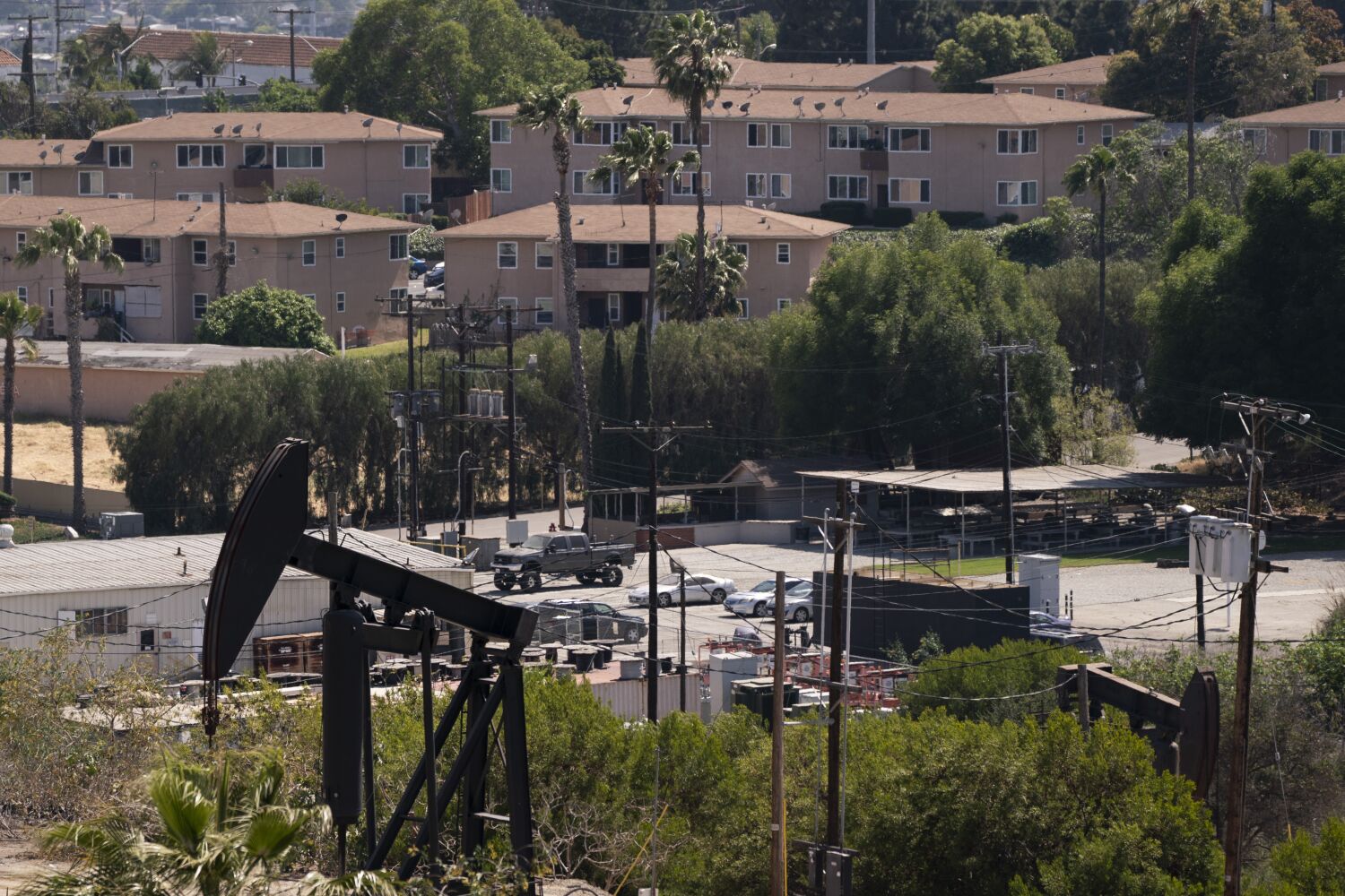 Opinion: I grew up next to an L.A. oil well. California can protect others from what I went through
