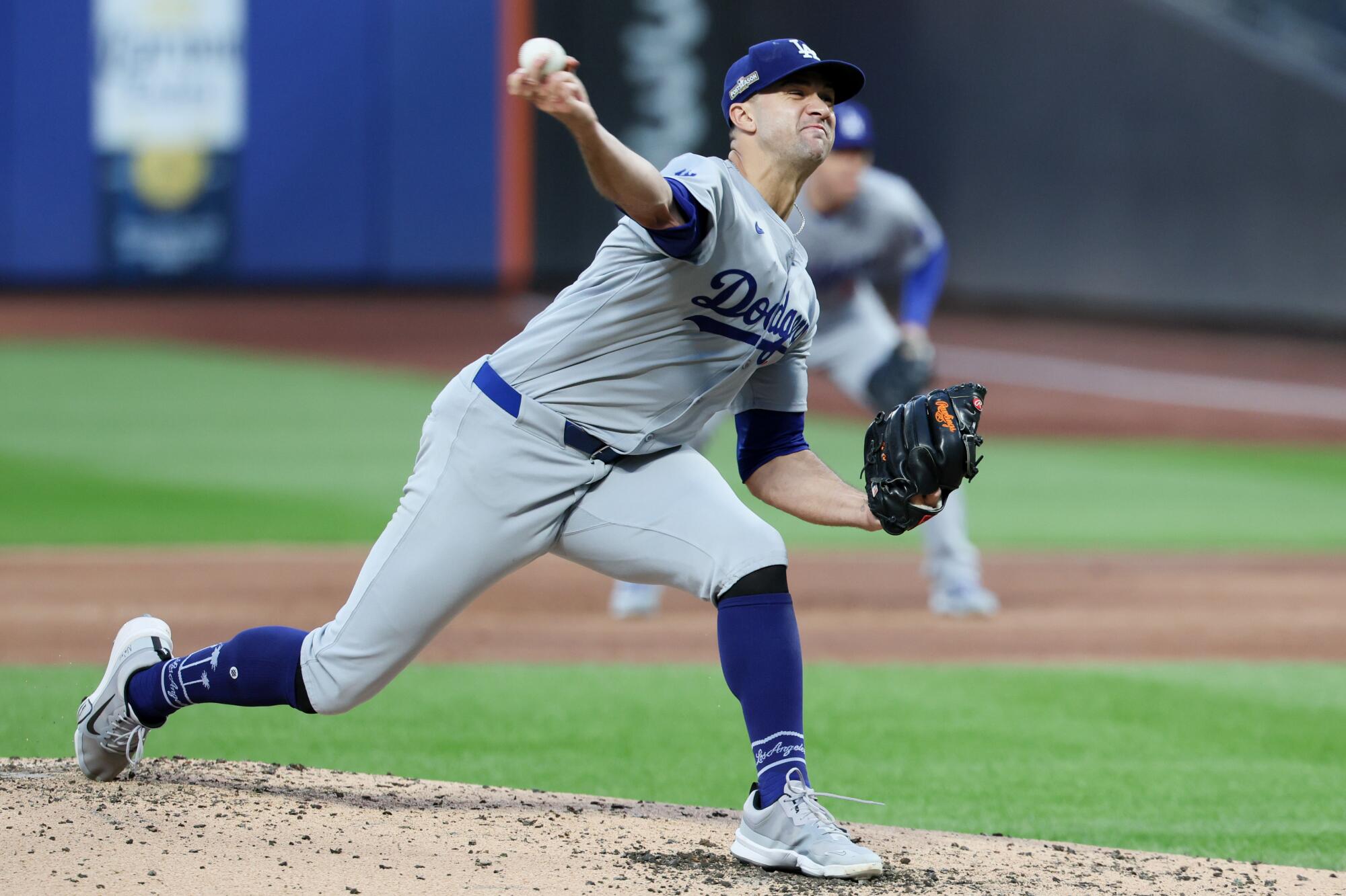 Pelempar awal Dodgers, Jack Flaherty, memberikan pukulan pada inning kedua saat kalah 12-6 dari New York Mets.