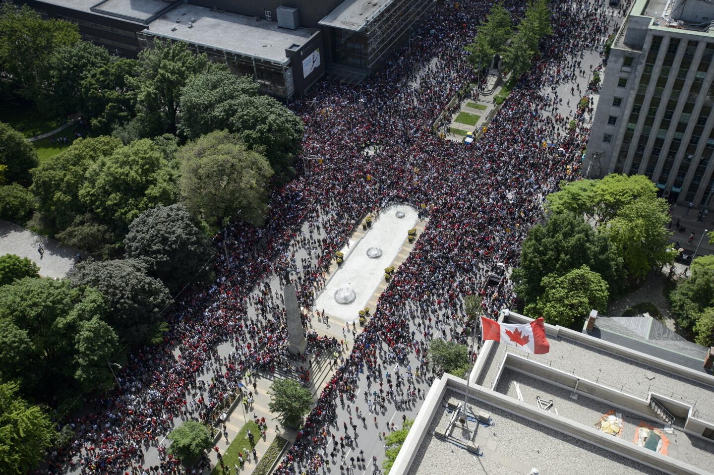 APphoto_Raptors Parade Basketball