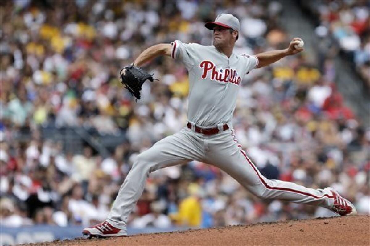 Philadelphia Phillies pitcher Cole Hamels pitches against the