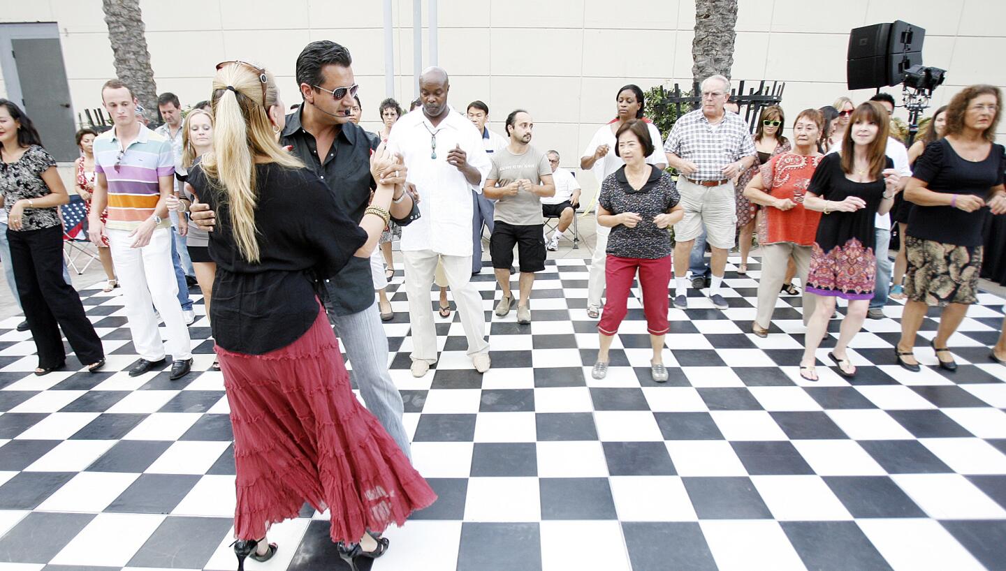 Burbank Come Out and Dance salsa lesson