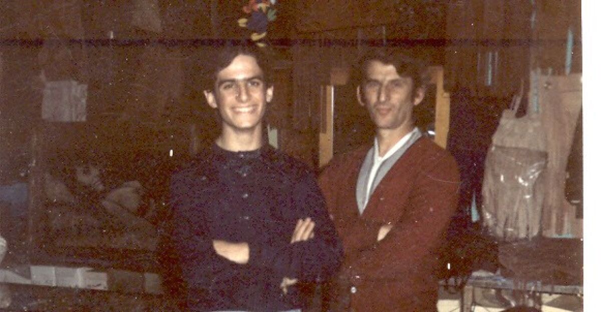 Isaac Artenstein con su tío Mauricio en 1974.