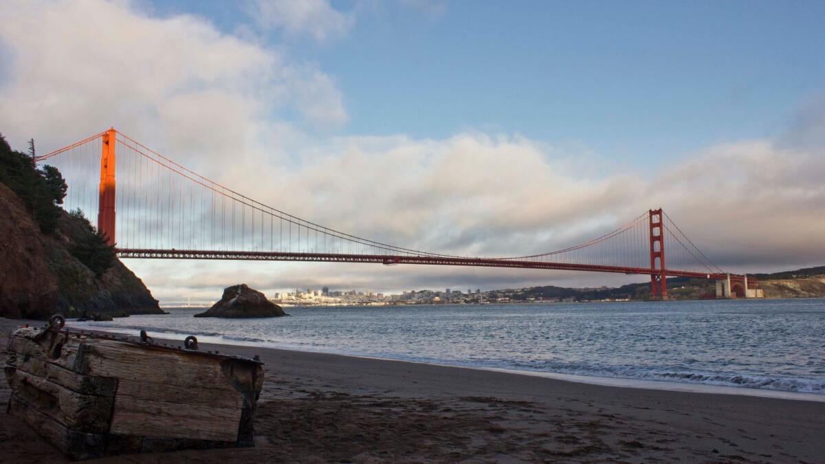 View of Golden Gate bridge from Kirby Cove campground beach, with a box on the beach ** OUTS - ELSENT, FPG, CM - OUTS * NM, PH, VA if sourced by CT, LA or MoD ** (greta6 / Getty Images/iStockphoto)