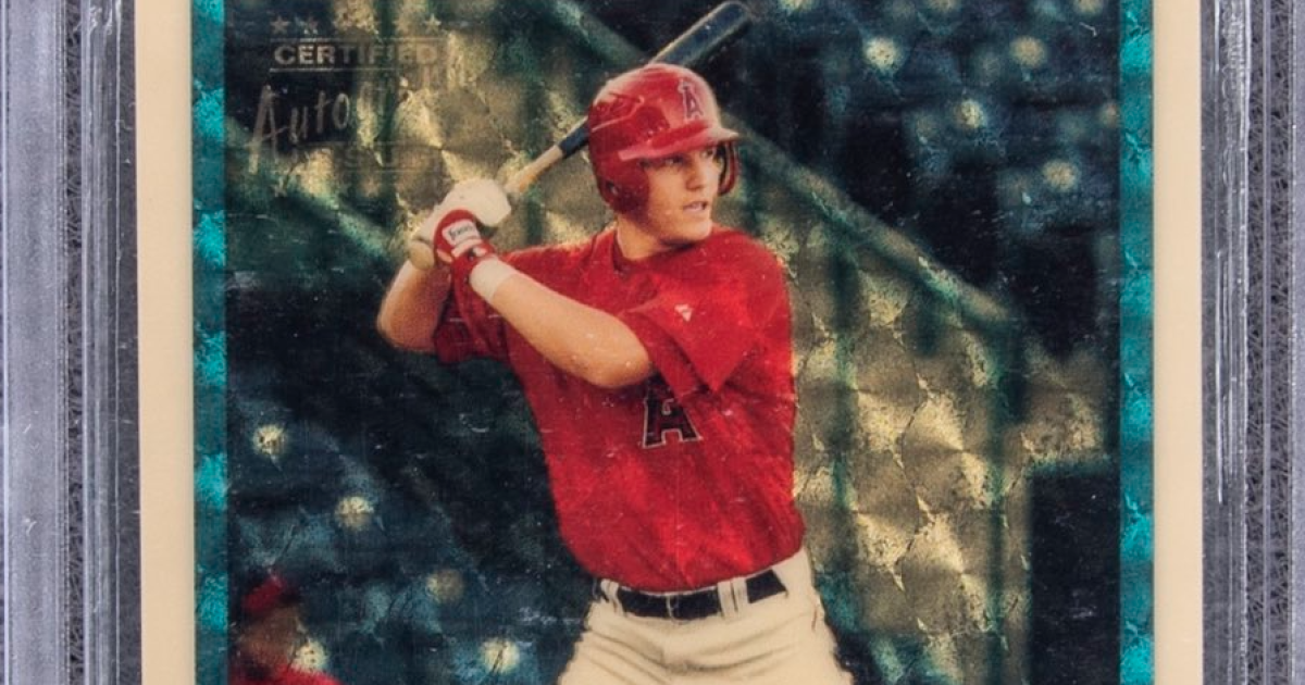 Kid gets an autograph from Mike Trout, explodes with happiness