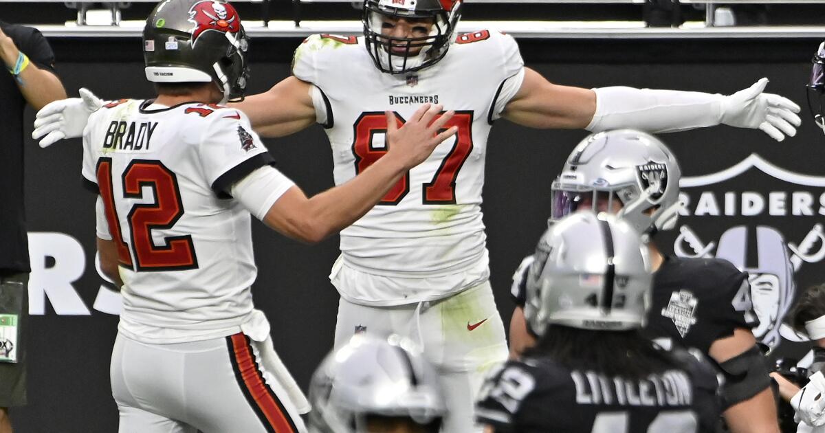 Tom Brady makes history as Tampa Bay Buccaneers win first-ever regular  season game in Germany