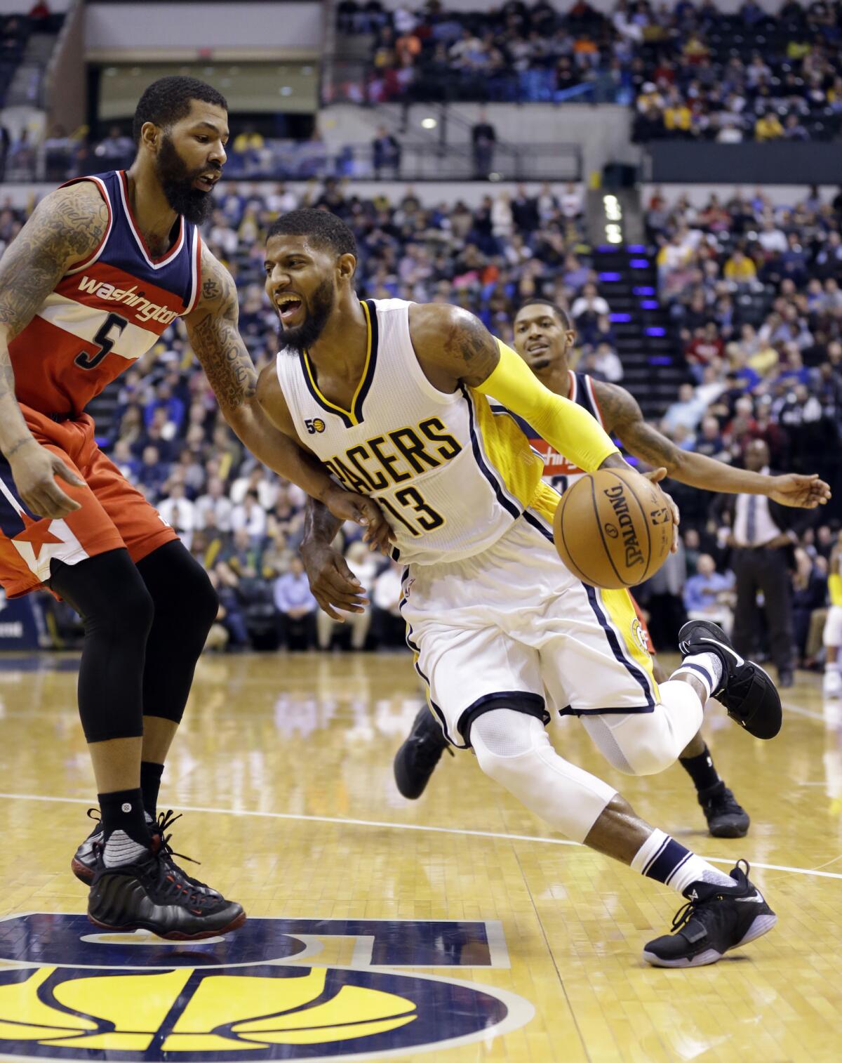 El jugador de los Pacers de Indiana, Paul George, podría incorporarse al equipo de los Lakers de Los Ángeles.