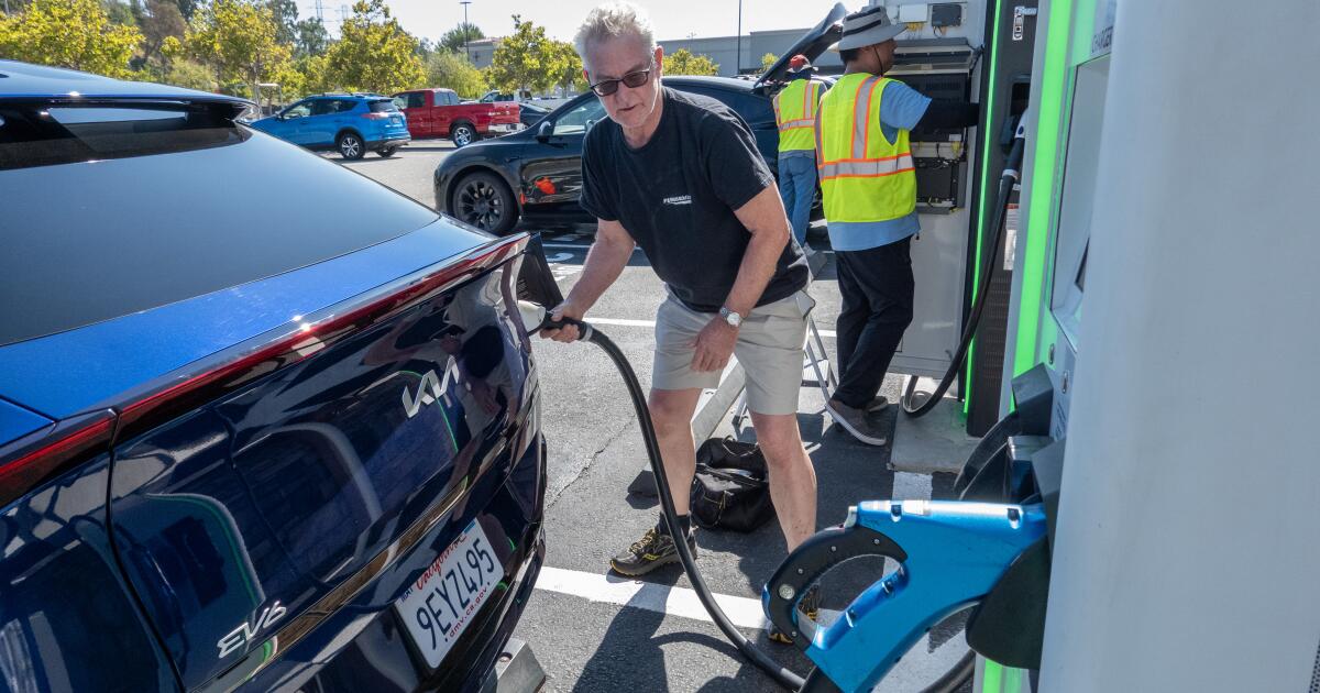 California EVs: Can the state transition to electric vehicles? - Los