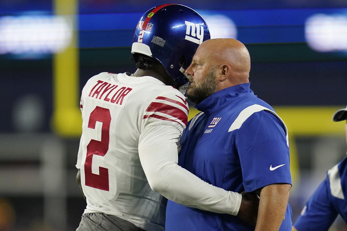 Giants bringing back entire coaching staff in 2012 - The San Diego  Union-Tribune