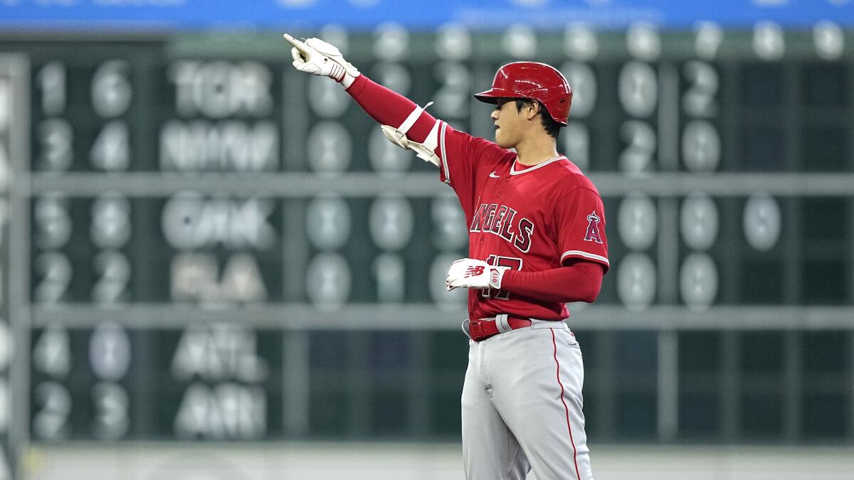 Angels avoid Astros sweep as Shohei Ohtani drives in tie-breaking