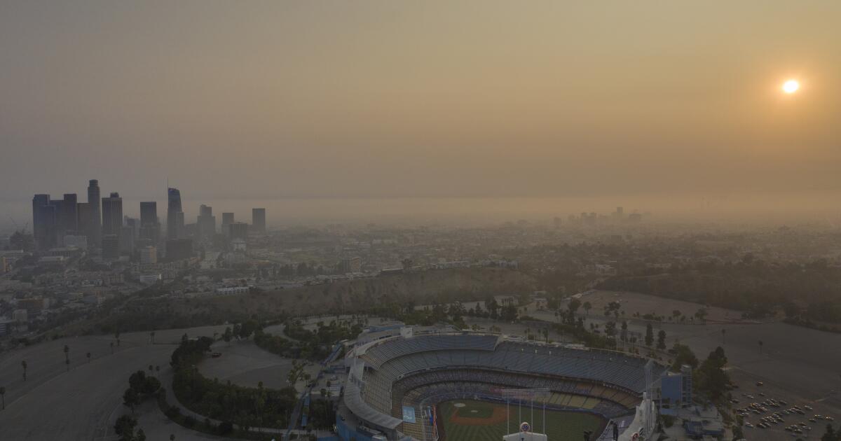 Wildfire smoke increases dementia risk more than other forms of air pollution, landmark study finds