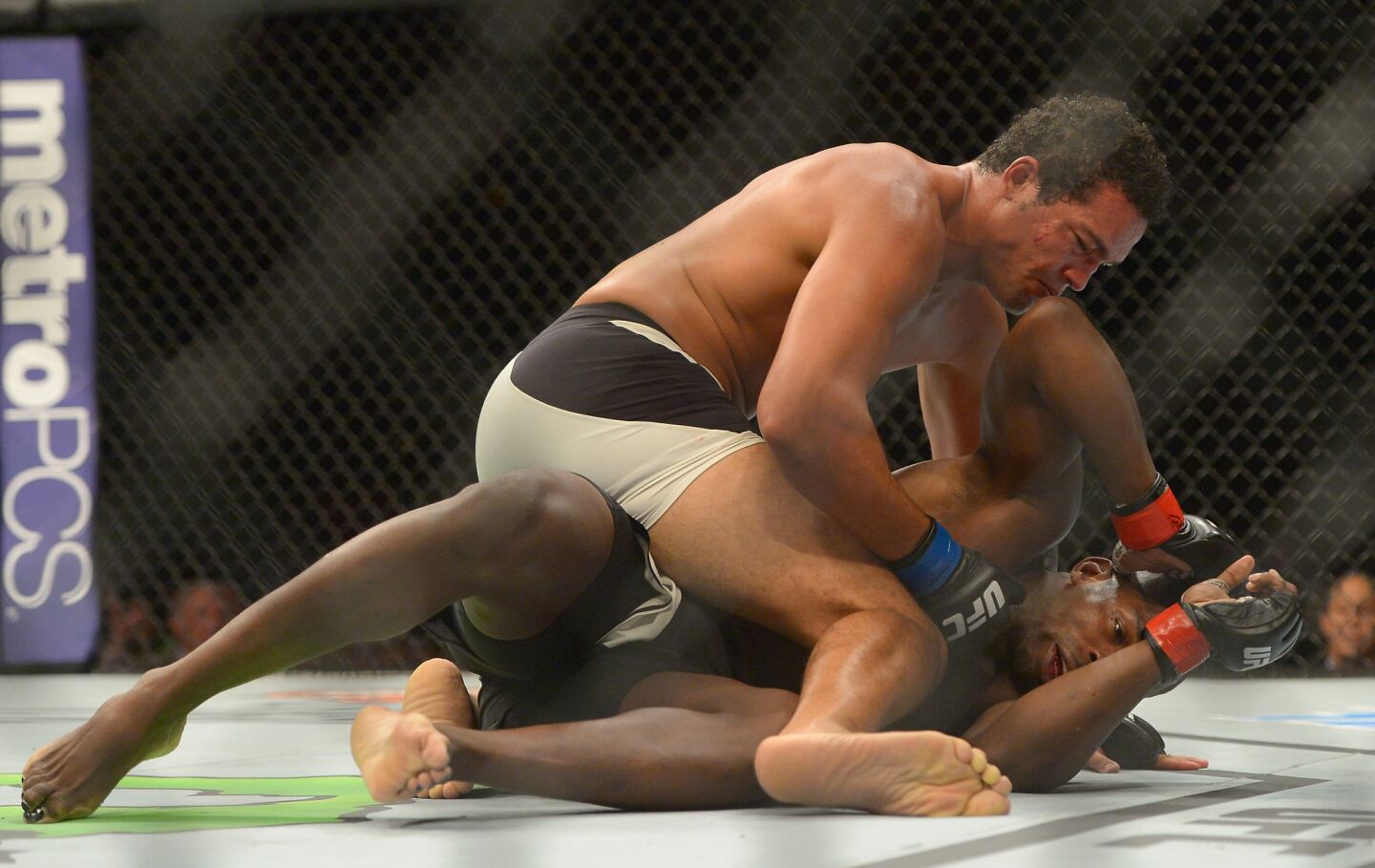 UFC 199: Wilson v Da Silva