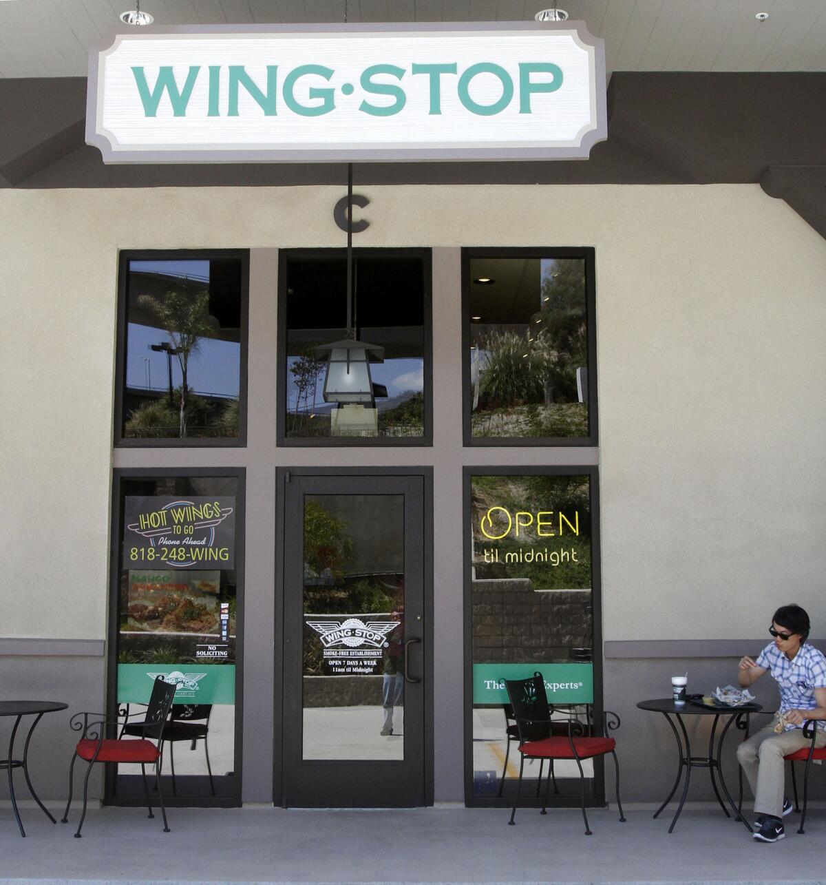 Wing Stop restaurant opened recently in the 1900 Block of Verdugo Blvd. in La Cañada Flintridge, shown on Wednesday, Aug. 28, 2013.