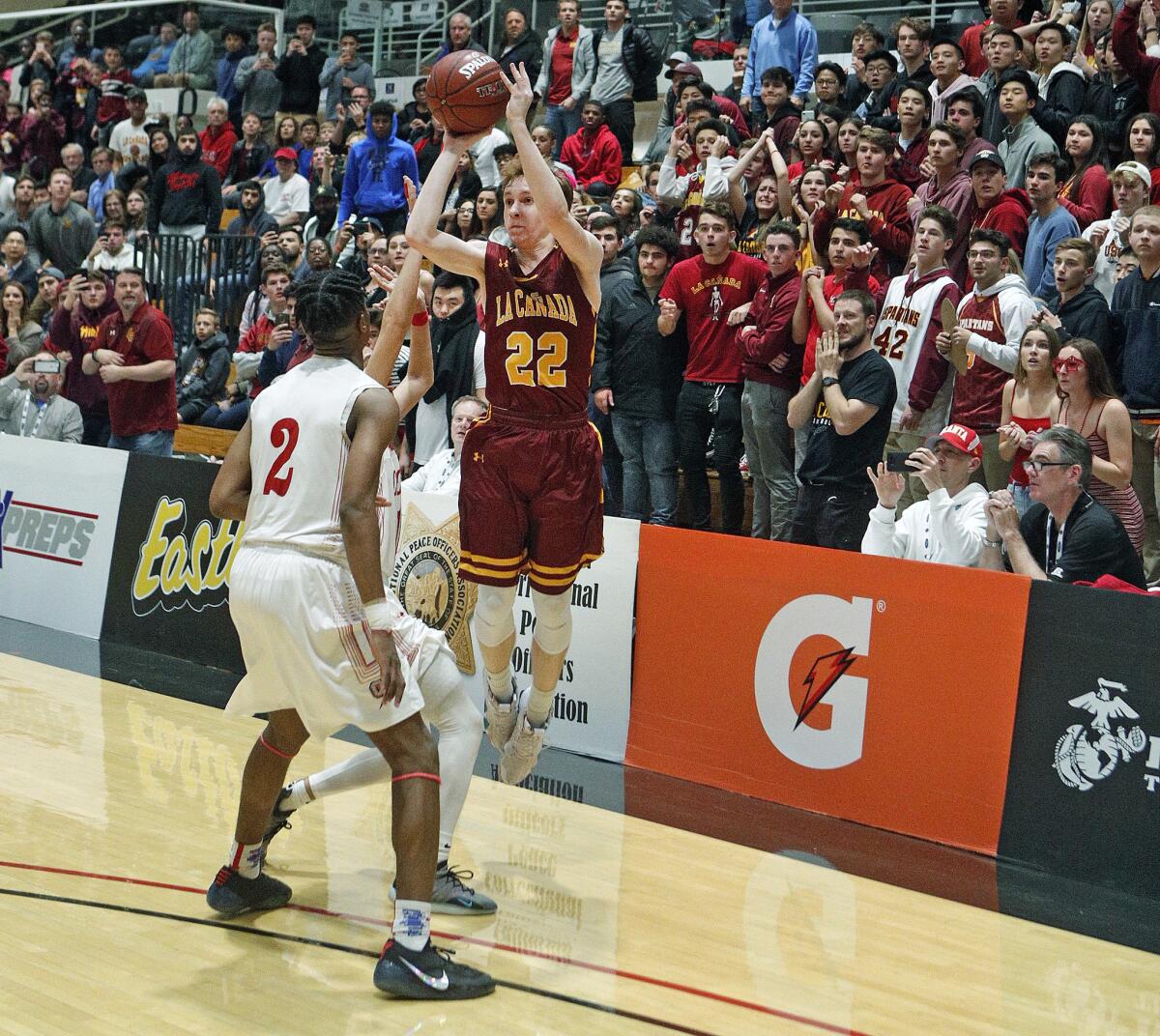 La Canada's Ryan Grande, seen here in a file photo, and Kyle Brown lifted La Cañada to a 76-67 league victory at Temple City on Thursday to secure a seventh consecutive league title.