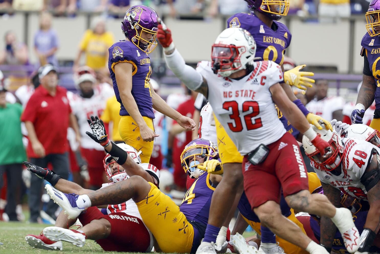 ECU Hosts No. 13 NC State In 2022 Opener - East Carolina