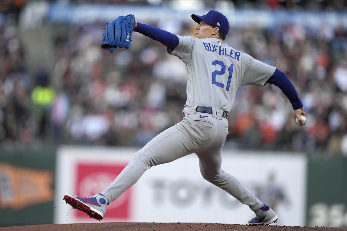 El pitcher abridor de los Dodgers de Los Ángeles Walker Buehler 