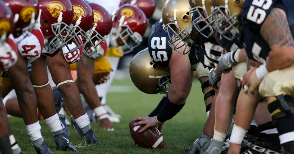 USC vs. Notre Dame: What the fans have to say about the rivalry - Los Angeles Times