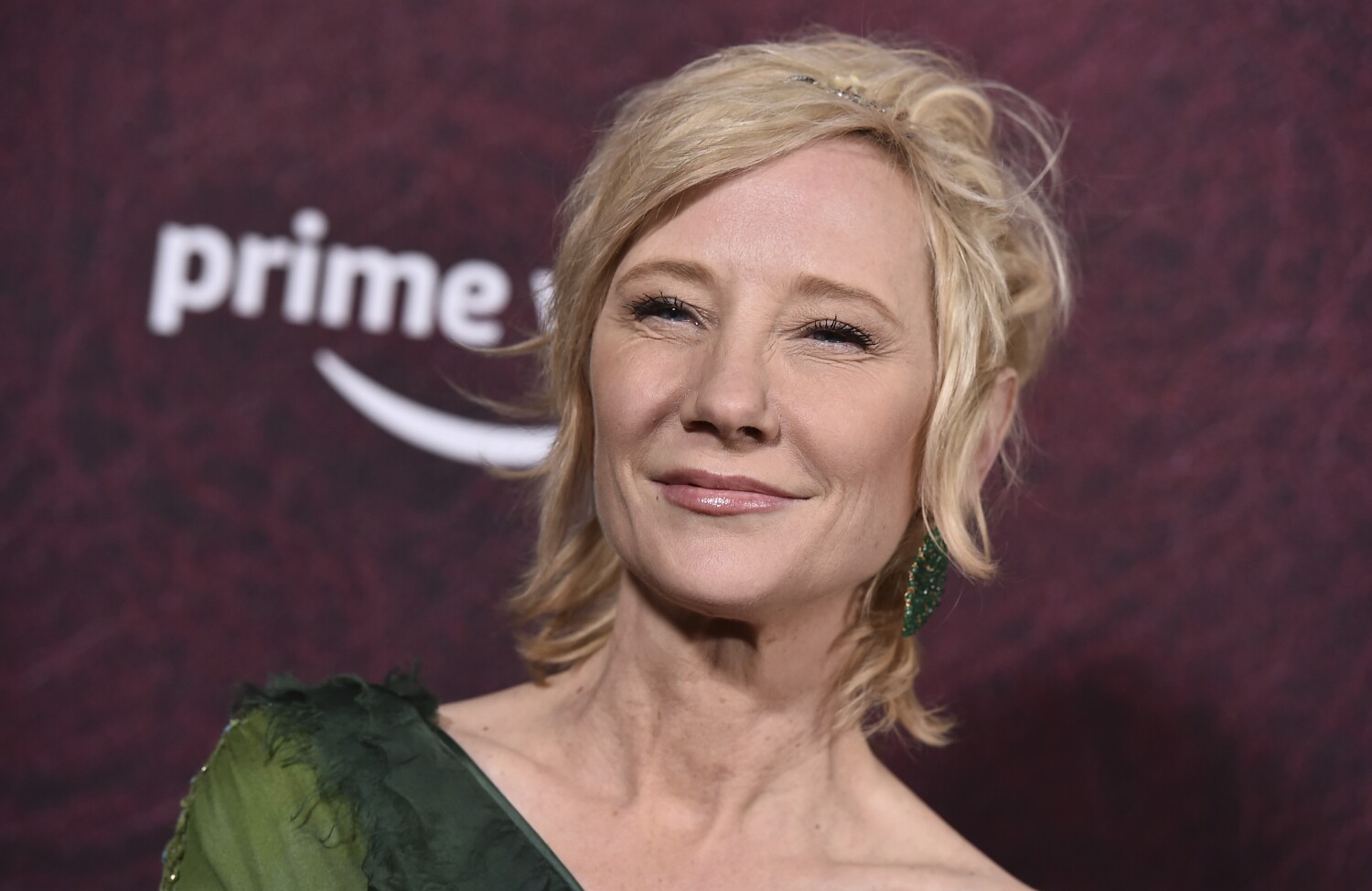 LAPD investigates actor Anne Heche in possible DUI and hit-and-run