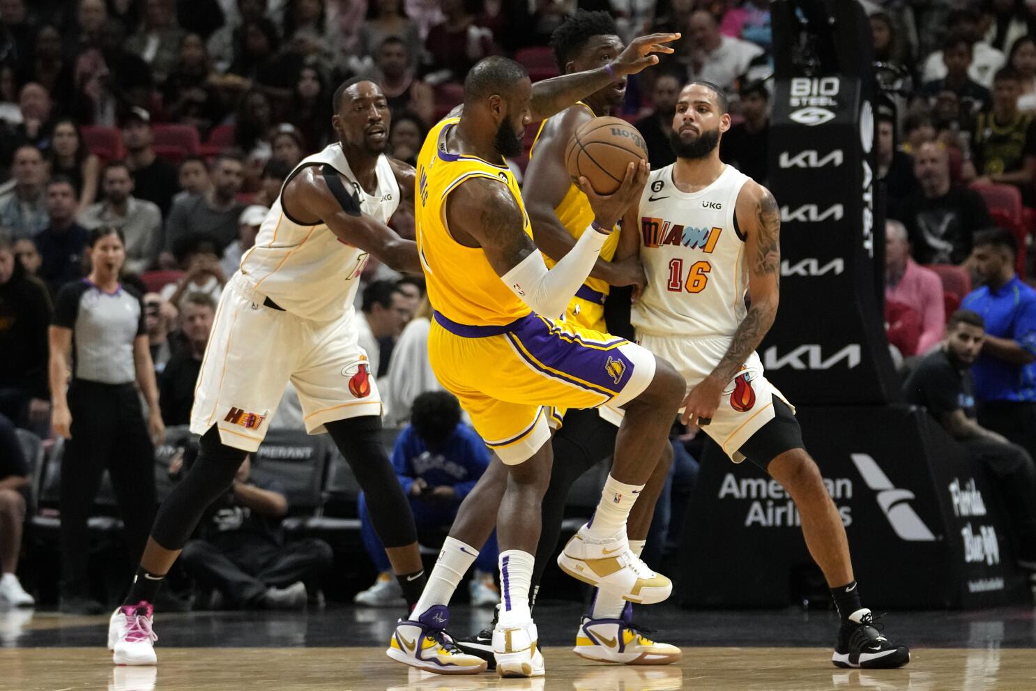 Kobe Bryant, West Withstand Comeback Led By LeBron James To Win 2011 NBA All -Star Game 