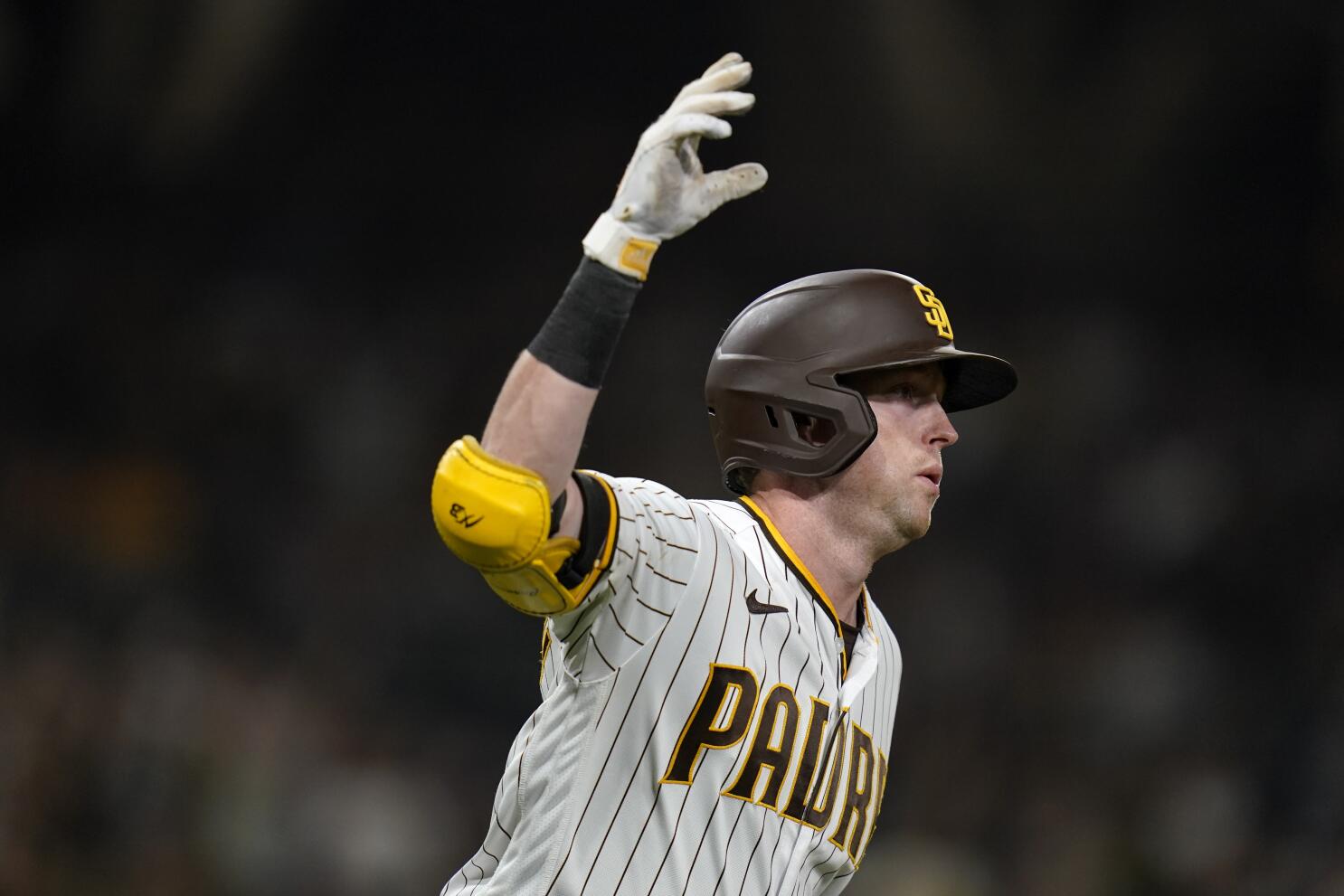 Jake Cronenworth hits for cycle as Padres rout Nationals 24-8
