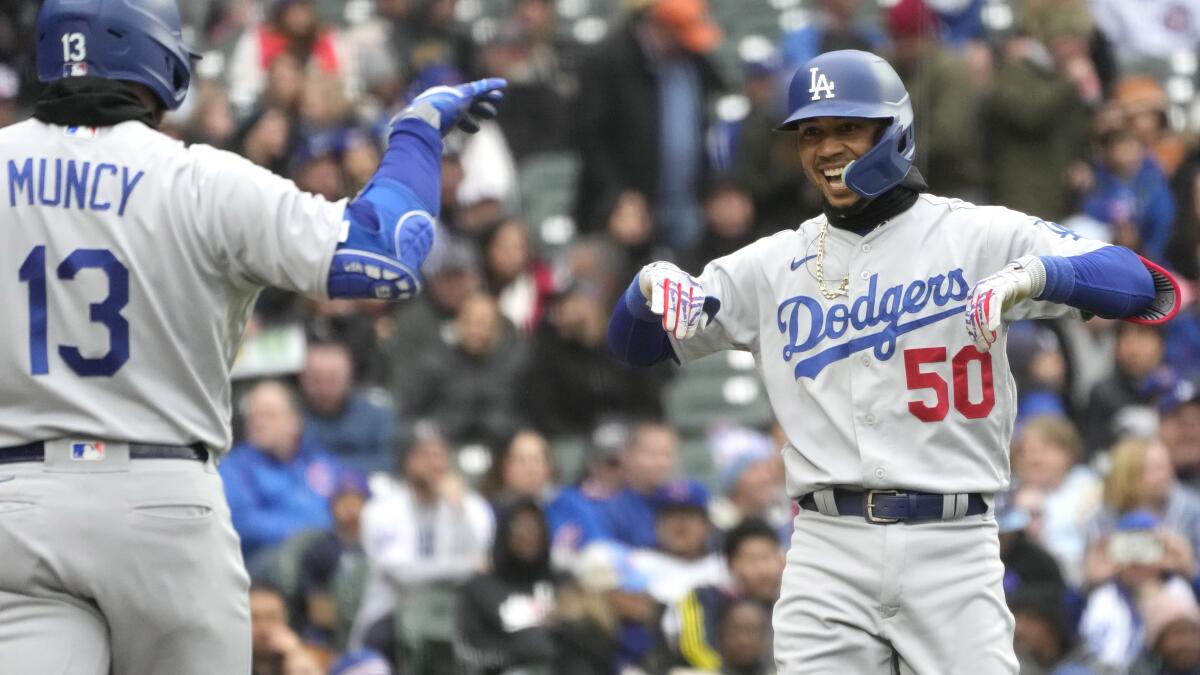 Mookie Betts has 2 of Dodgers' 3 hits, drives in 5 to beat Cubs