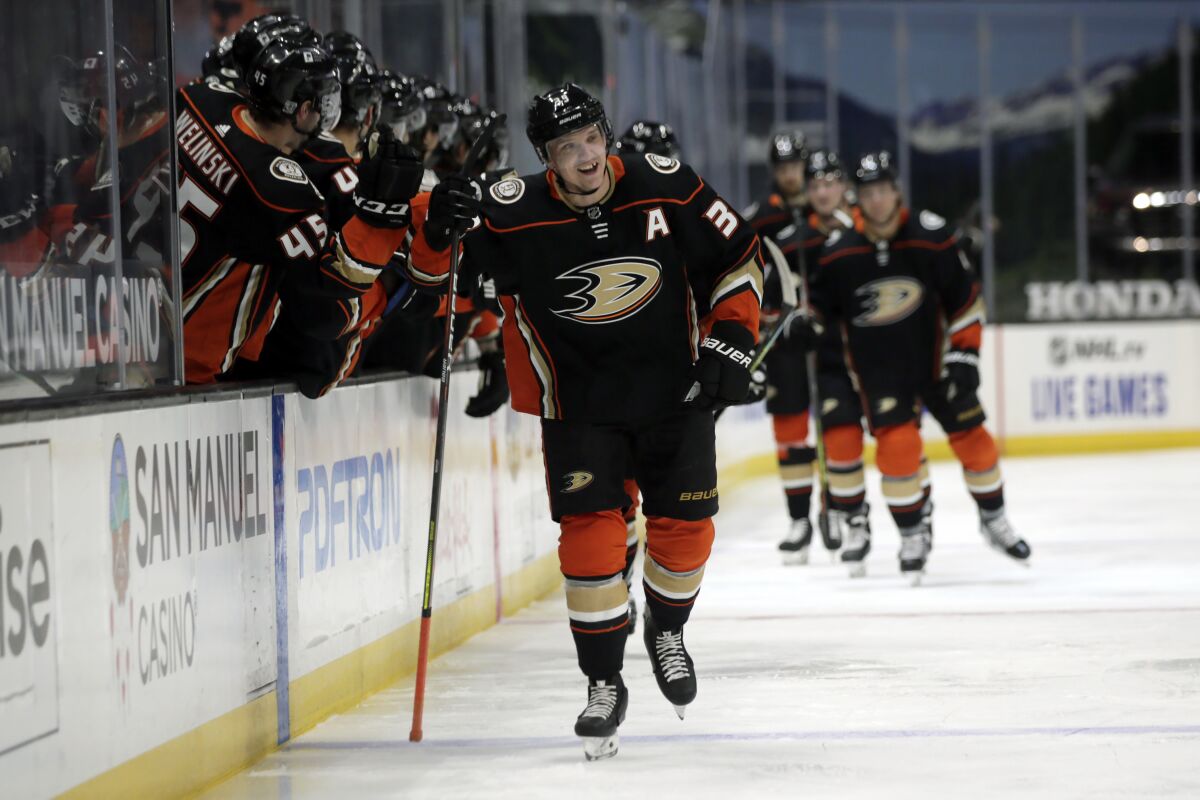 Ducks right wing Jakob Silfverberg celebrates after scoring in the first period of a 3-1 win over the Colorado Avalanche.