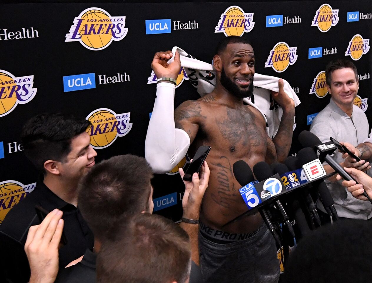 EL SEGUNDO, CA - SEPTEMBER 25: LeBron James of the Los Angeles Lakers speaks to the press after a Los Angeles Lakers practice session at the UCLA Health Training Center on September 25, 2018 in El Segundo, California. (Photo by Harry How/Getty Images) ** OUTS - ELSENT, FPG, CM - OUTS * NM, PH, VA if sourced by CT, LA or MoD **