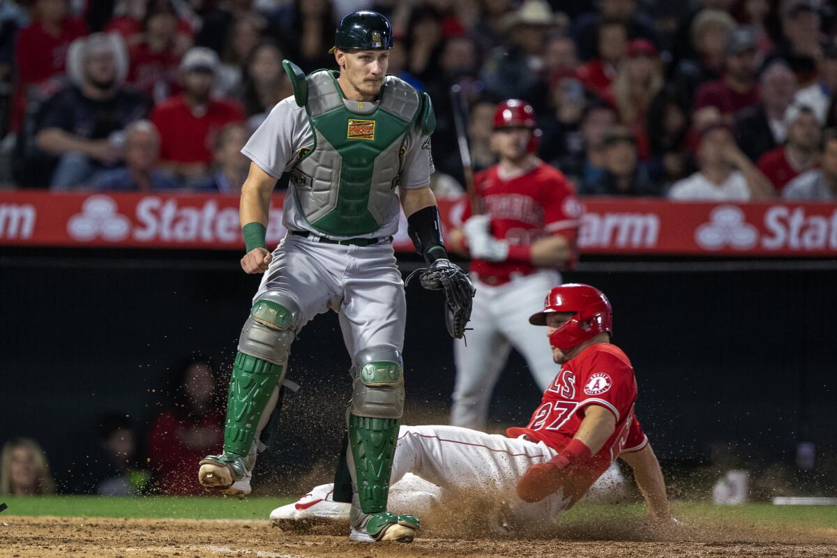 A's beat Angels behind Sean Murphy's big day