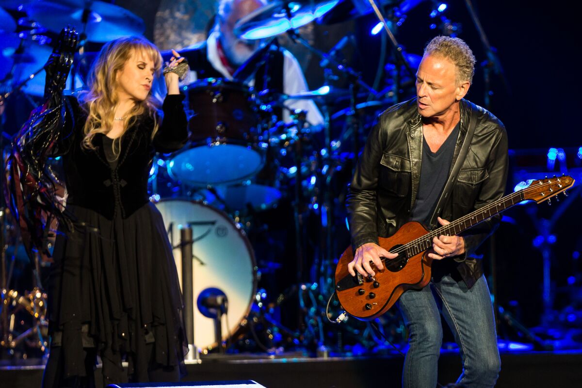 Stevie Nicks And Lindsey Buckingham How It Went Wrong Los Angeles Times