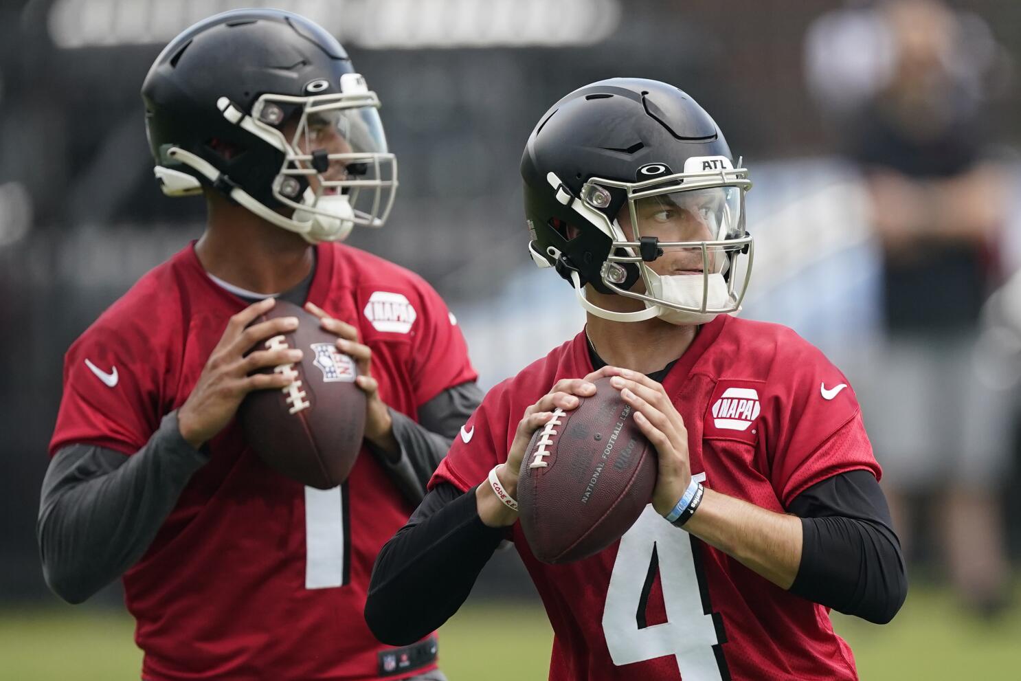 QB Desmond Ridder impressive in preseason debut, Falcons settle