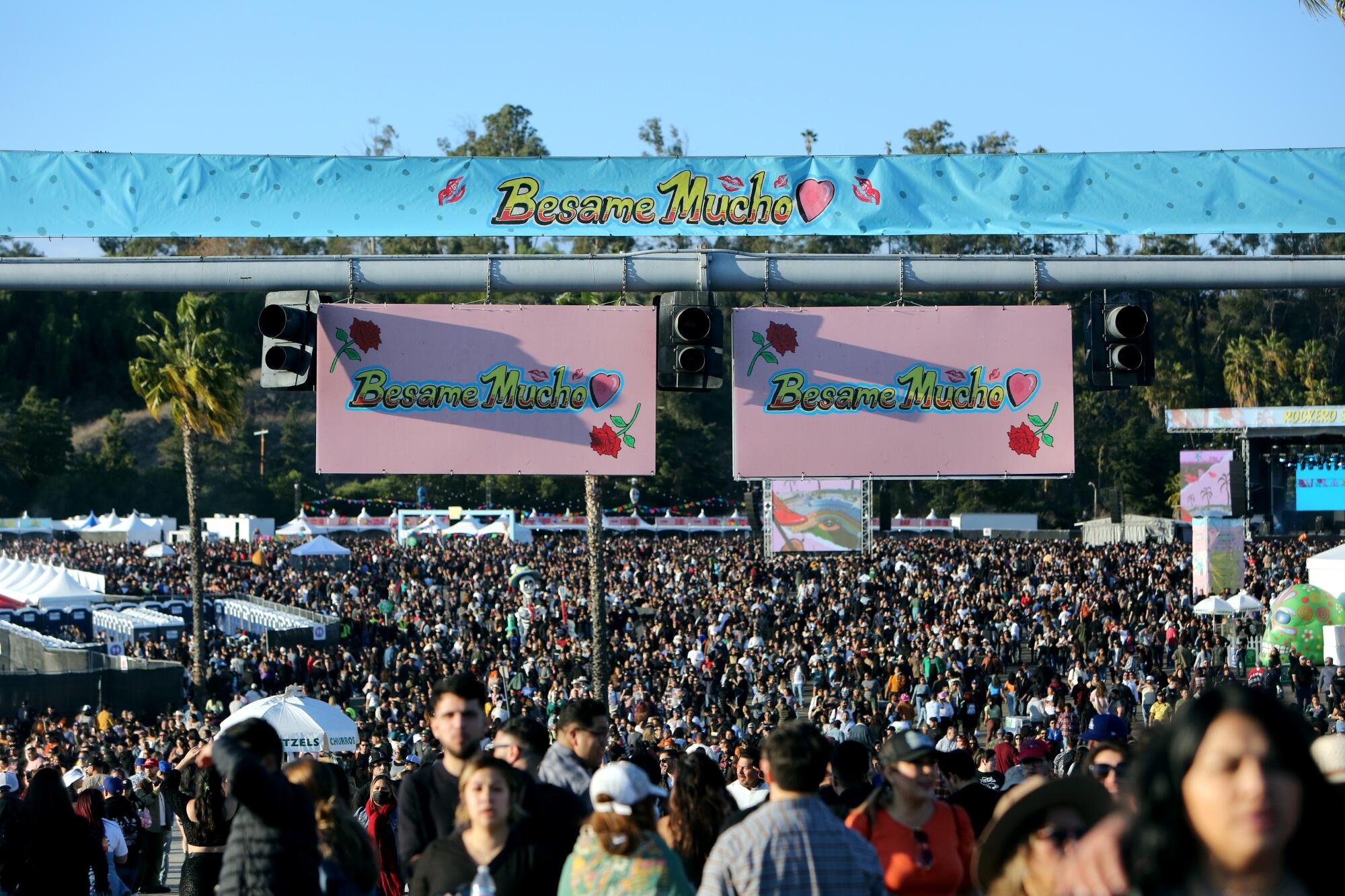 Crowds at the Bésame Mucho Festival at Dodger Stadium 