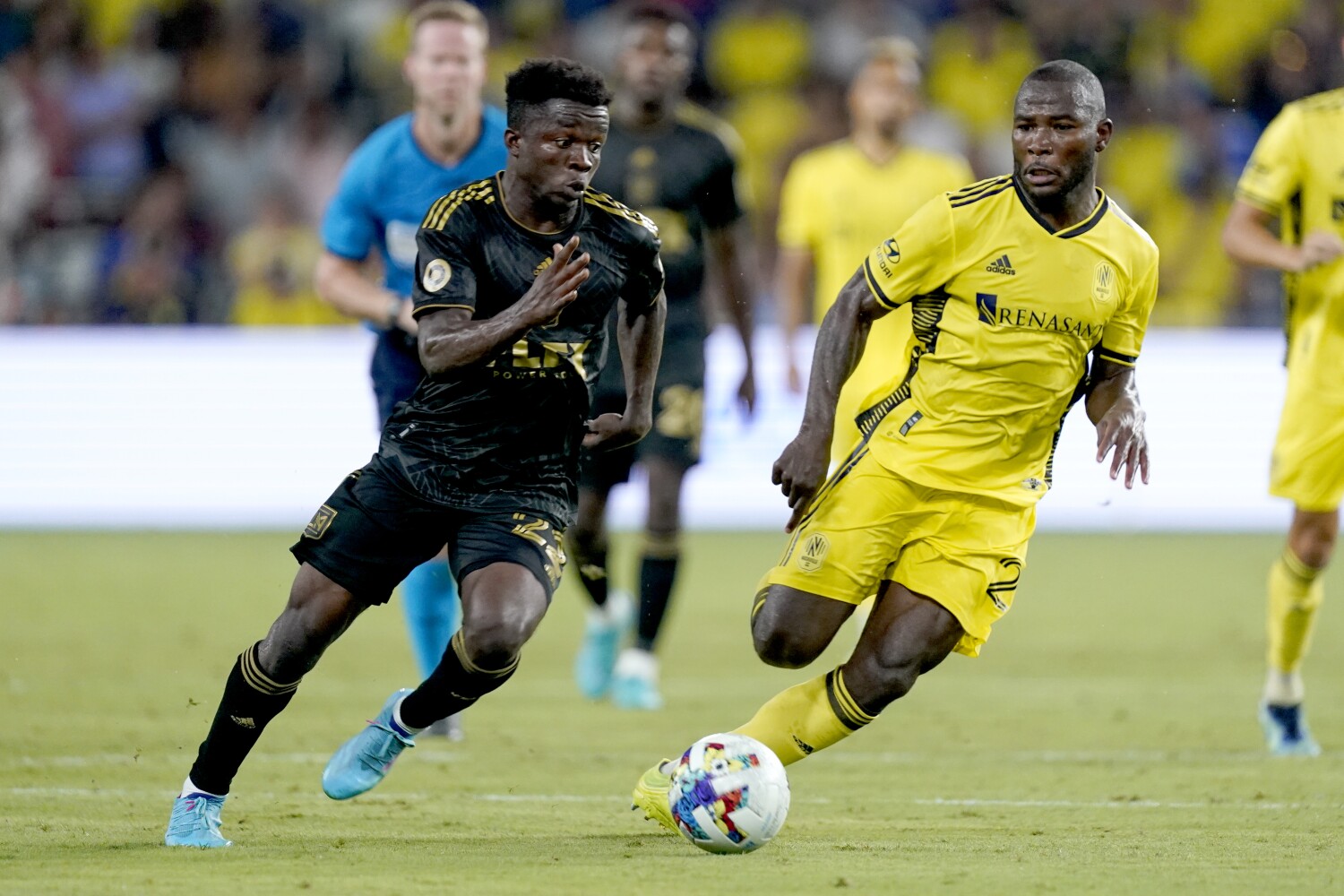 LAFC's seven-match winning streak ends with loss at San Jose