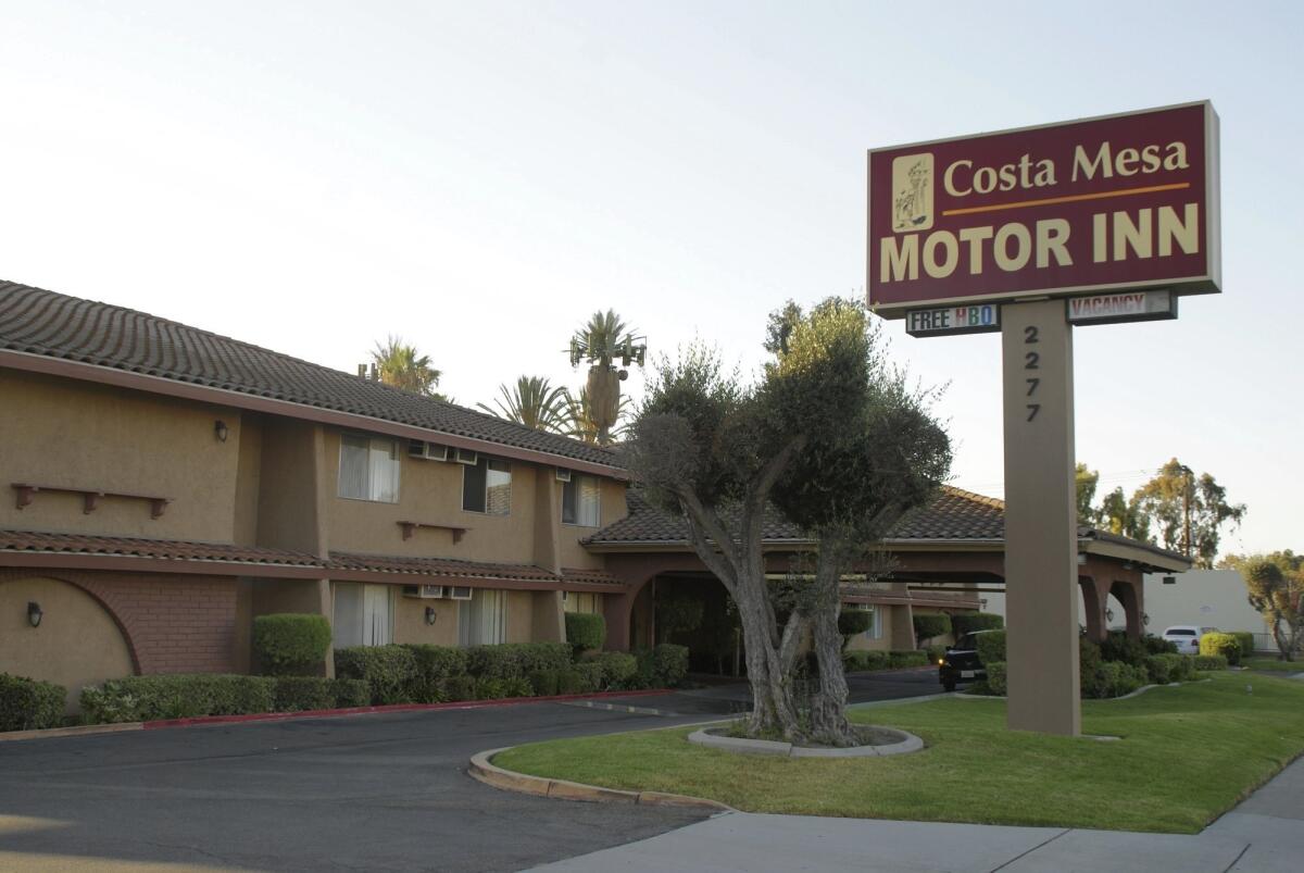 An ordinance that limits how long people can stay at Costa Mesa motels is facing a legal challenge.