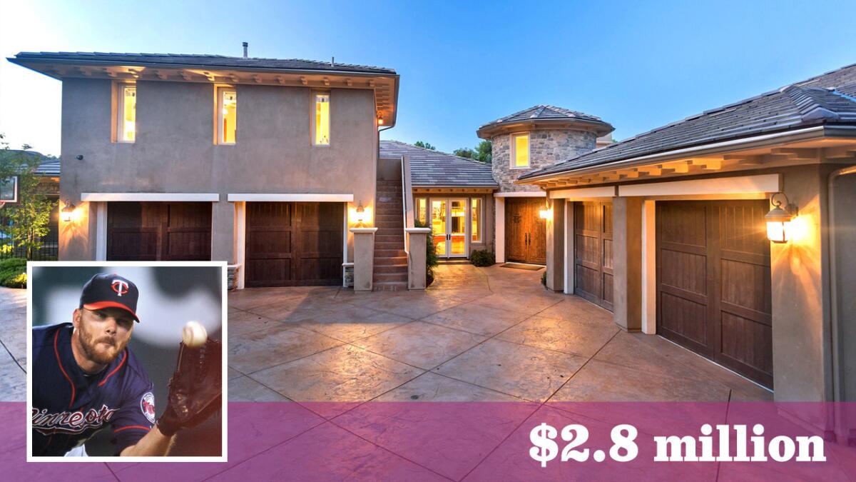 Professional baseball player Jason Kubel has sold his home in a gated Calabasas community for $2.8 million.