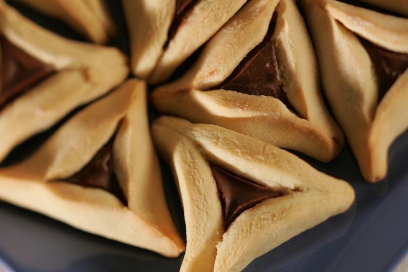 Could it possibly get any better than Nutella filling? Recipe: Hamantaschen with Nutella