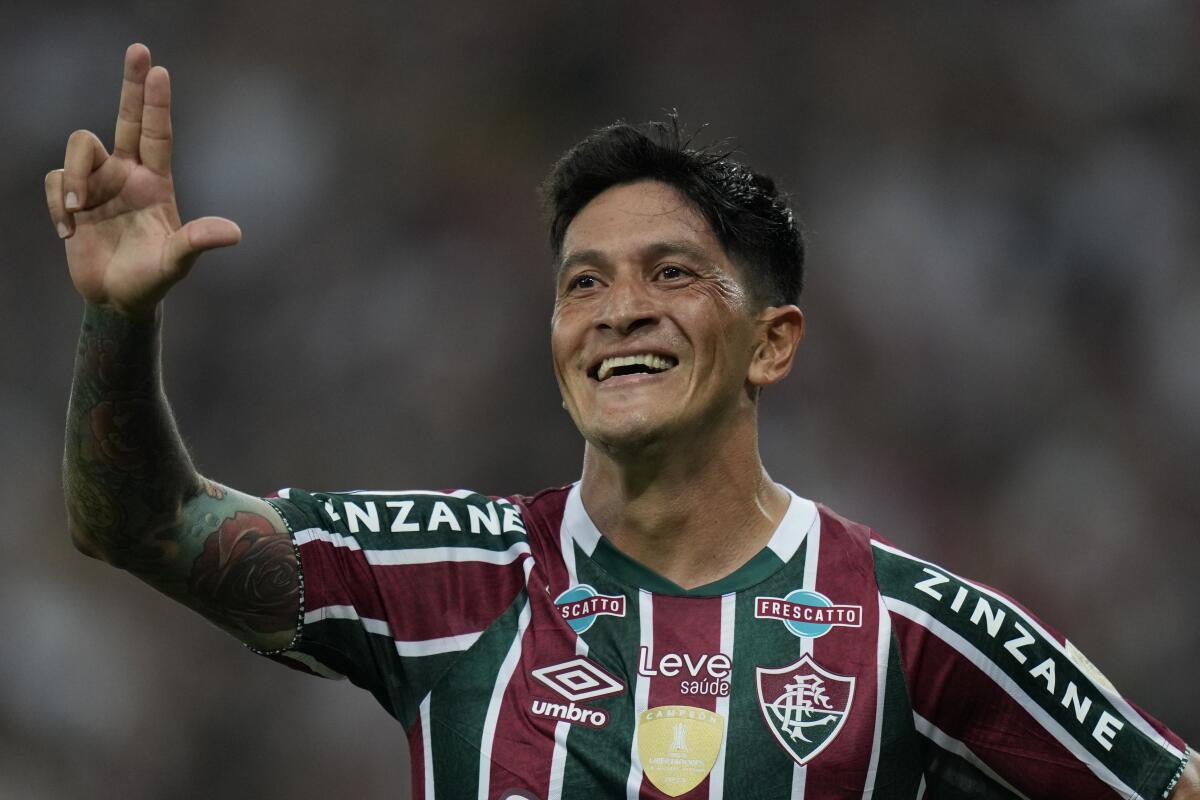 Fluminense derrota a Colo Colo y amarga regreso de Almirón al Maracaná