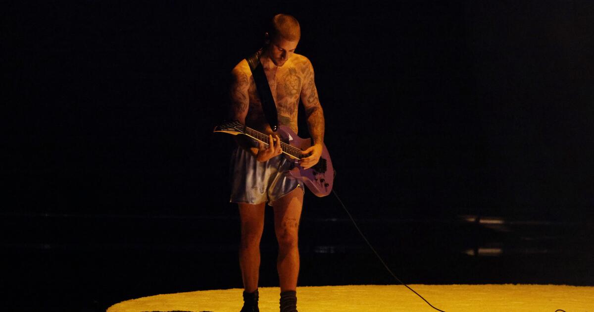 Grammys 2026 live chat: Justin Bieber's half-naked 'Yukon' brings stripped down vibe to the show