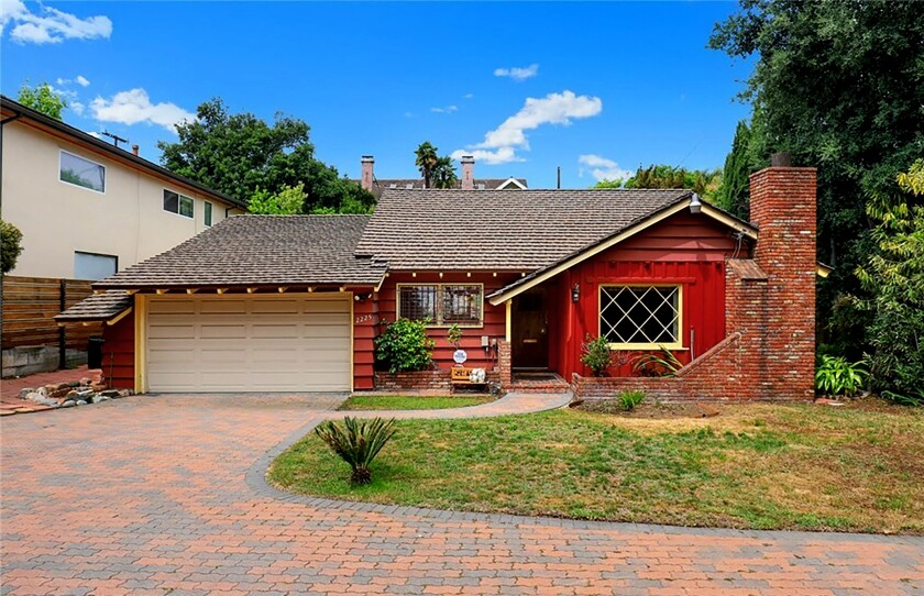 2225 S. Los Robles Ave., San Marino