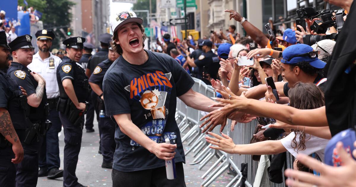 Tyler Kolek des Knicks a été arrêté par la police lors du match de championnat