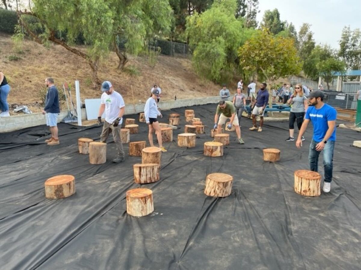 San Marcos USD students, staff, and other volunteers recently created an outdoor classroom for Knob Hill Elementary.