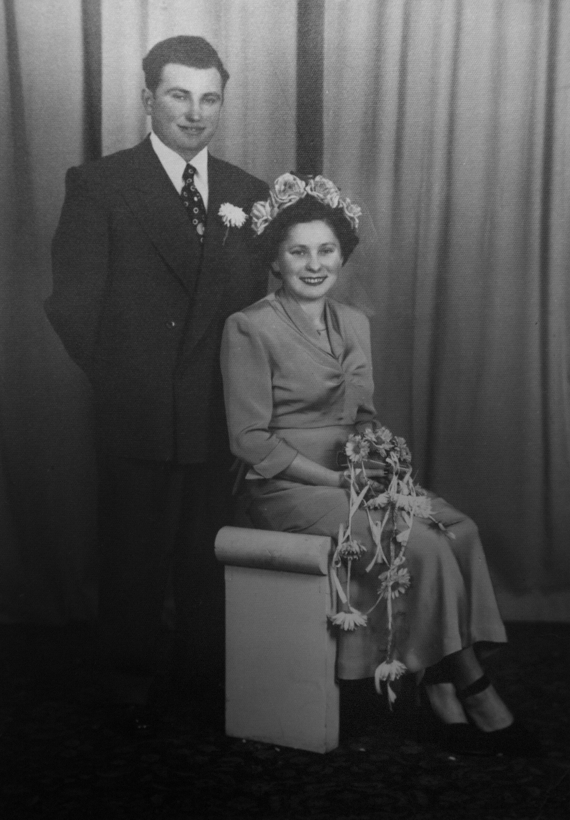 A photo of Hakman and his first wife, Esther, on their wedding day on Dec. 31, 1949, hangs in Hakman's Beverly Hills home.