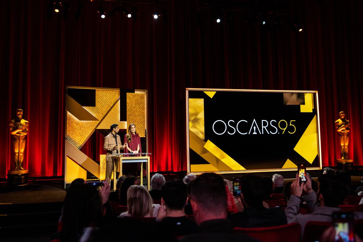 Los actores Riz Ahmed y Allison Williams anuncian las nominaciones para los 95 Premios 