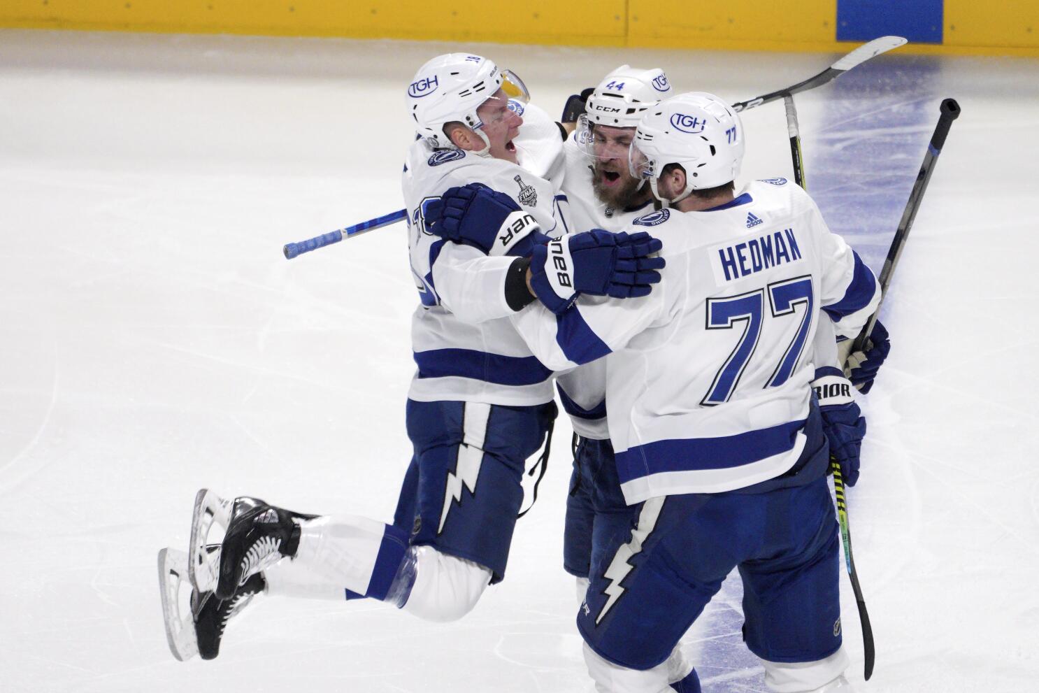 Hedman lifts Lightning over Bruins, ending Boston's 6-game win streak