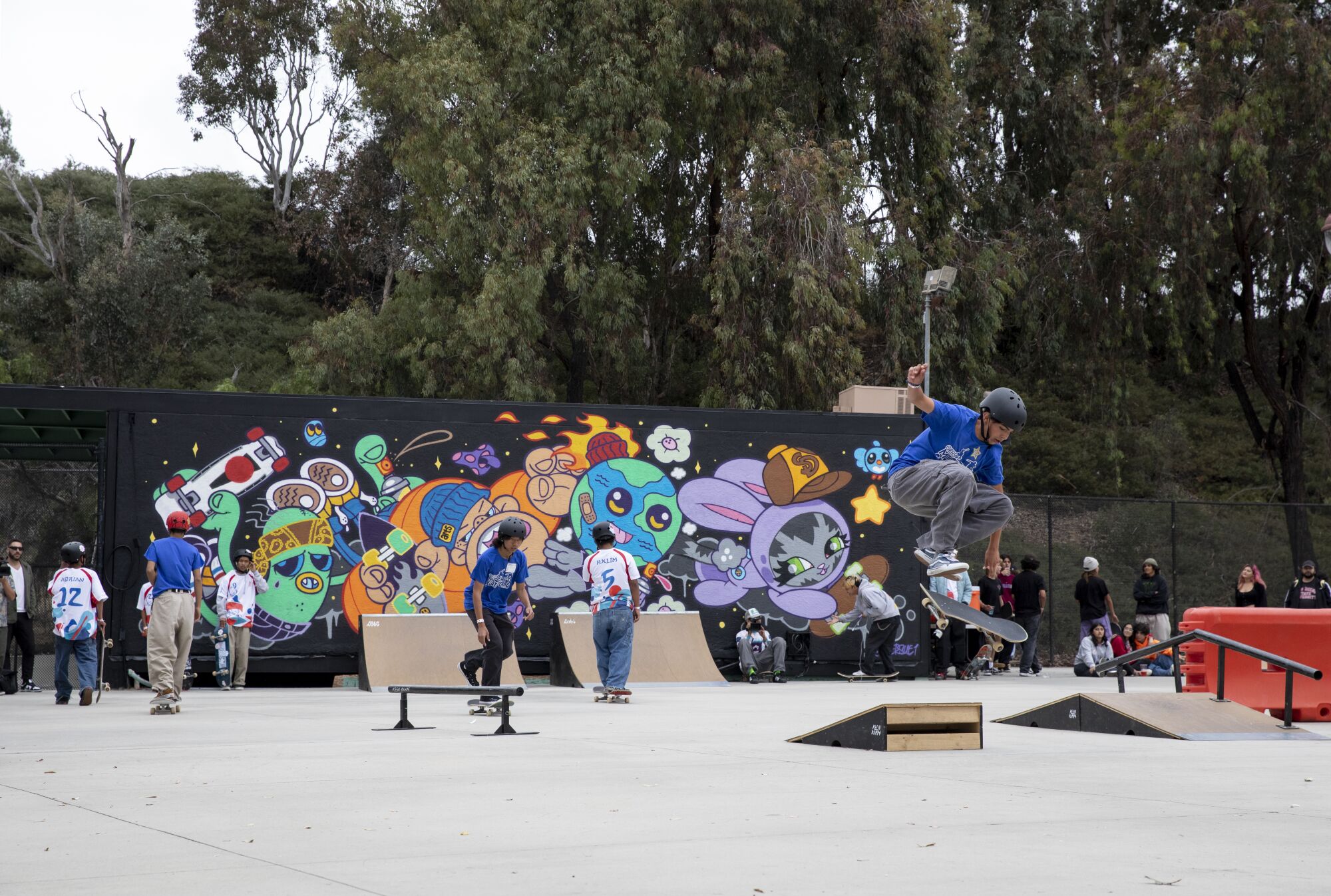 Picture of kids at skate competition in Chula Vista.
