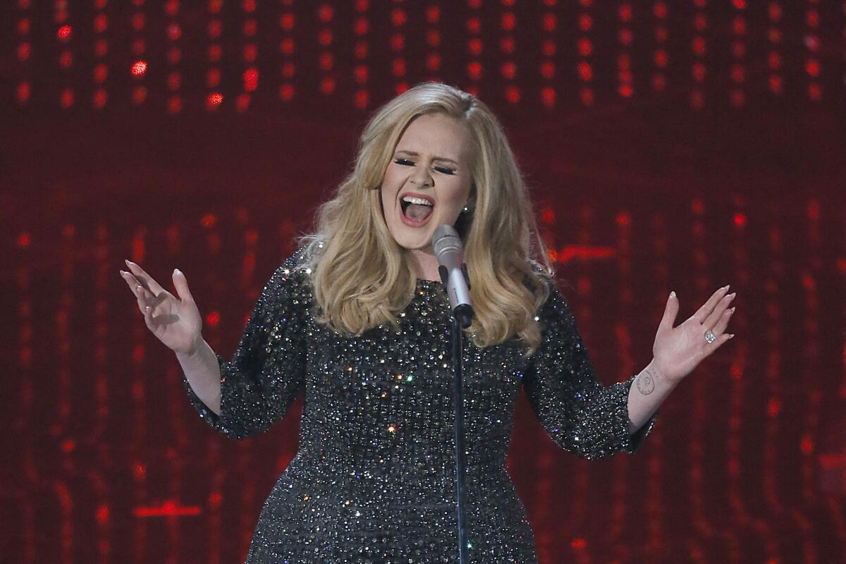 Adele sings "Skyfall" at the Oscars.