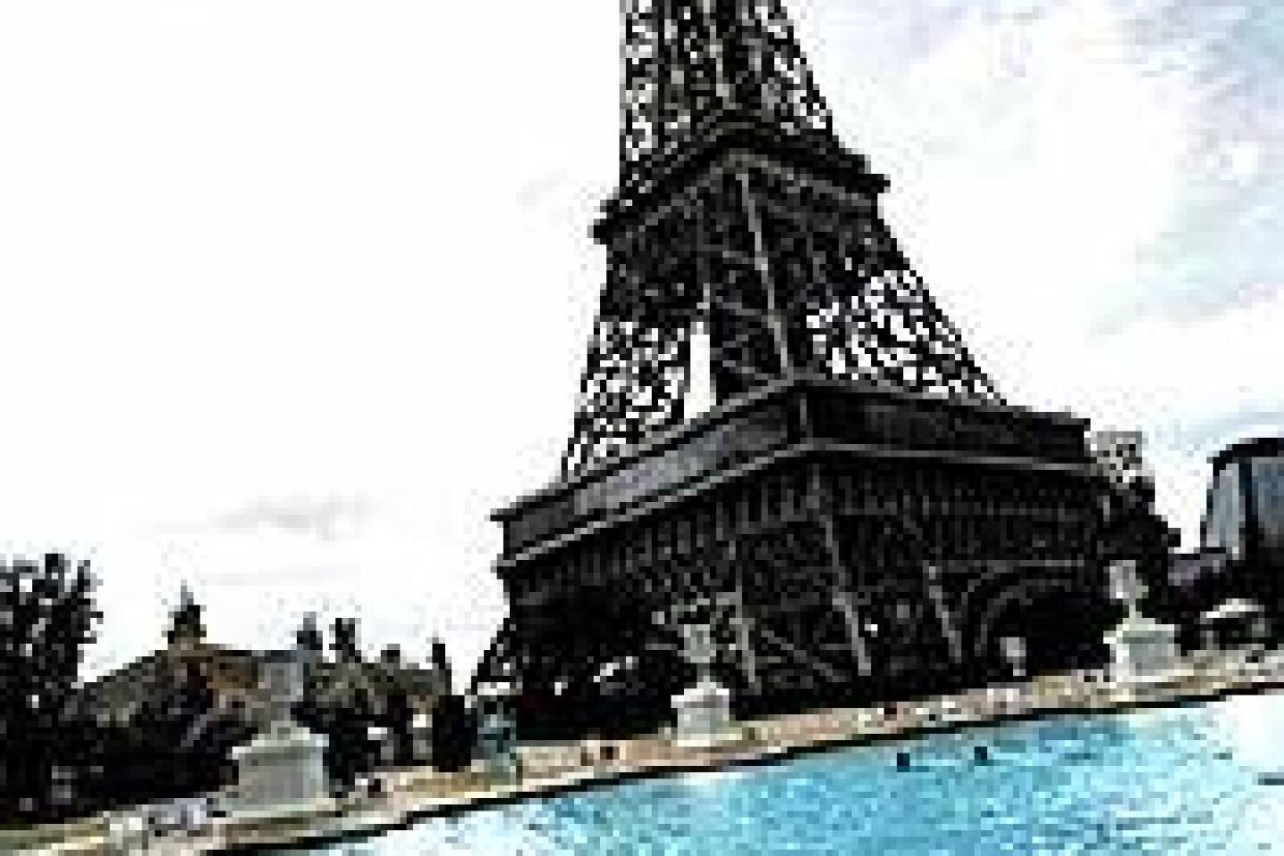 PARIS LAS VEGAS POOL VIRTUAL TOUR