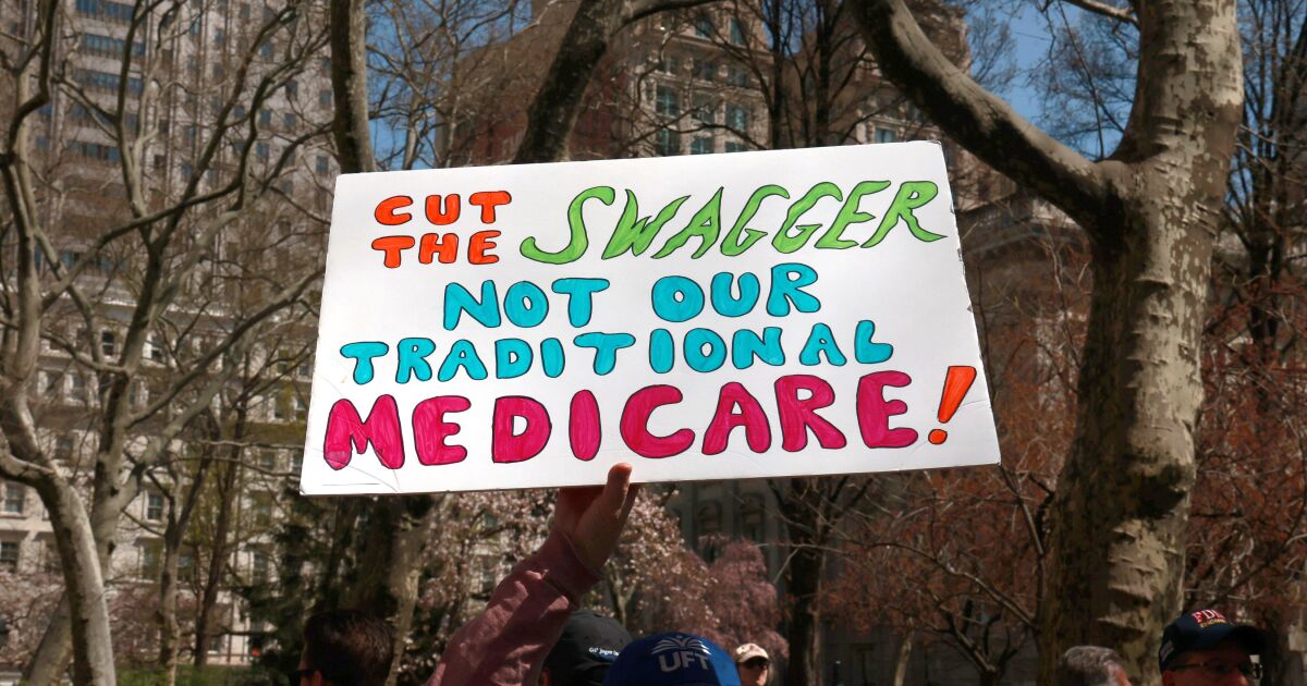 Steve Lopez: Multiple Medicare options can be confusing, but he’s got you covered Steve Lopez: Multiple Medicare options can be confusing, but he’s got you covered