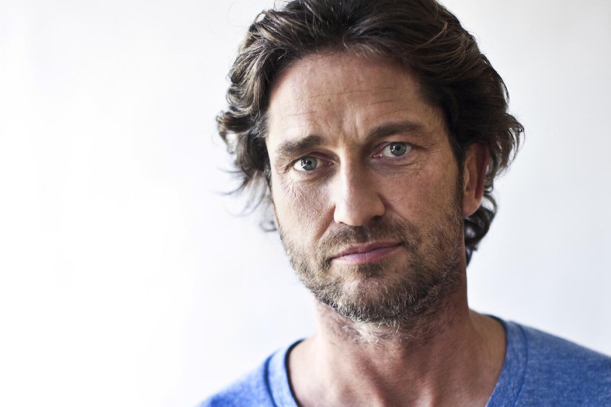 Gerard Butler is reportedly in talks to star in a "Point Break" remake.